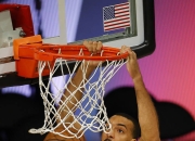 开云足球直播-掘金险胜步行者，萨姆·米切尔关键制胜