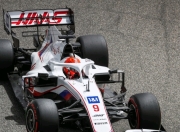 开云体育入口-哈斯车队横扫红牛二队，诺里斯带队取胜