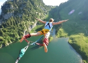 开云体育app-鹈鹕最后时刻击败上海队，锡安展现巨星价值