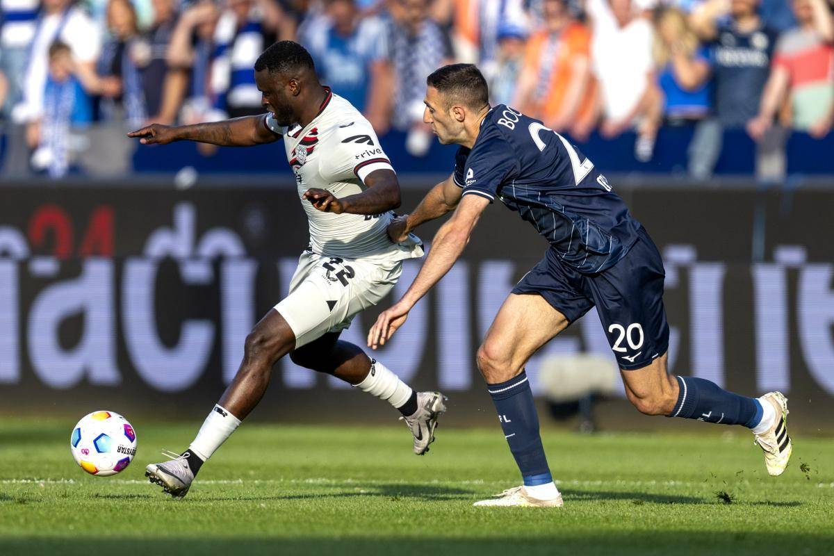 包含莱比锡红牛碾压巴萨,格纳布里送出助攻的词条 包含莱比锡红牛碾压巴萨,格纳布里送出助攻的词条