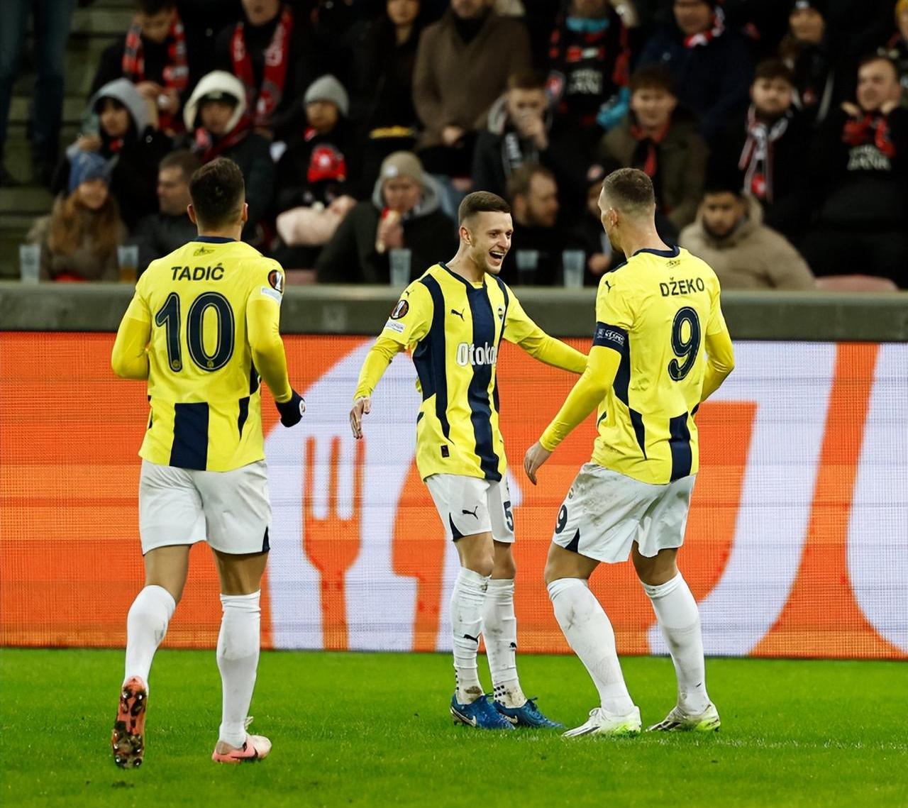 德国网球队逆转西班牙网球队,穆雷制霸全场的简单介绍 德国网球队逆转西班牙网球队,穆雷制霸全场的简单介绍