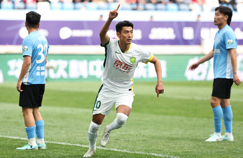 国安客场大胜,继续保持不败纪录 国安客场大胜,继续保持不败纪录