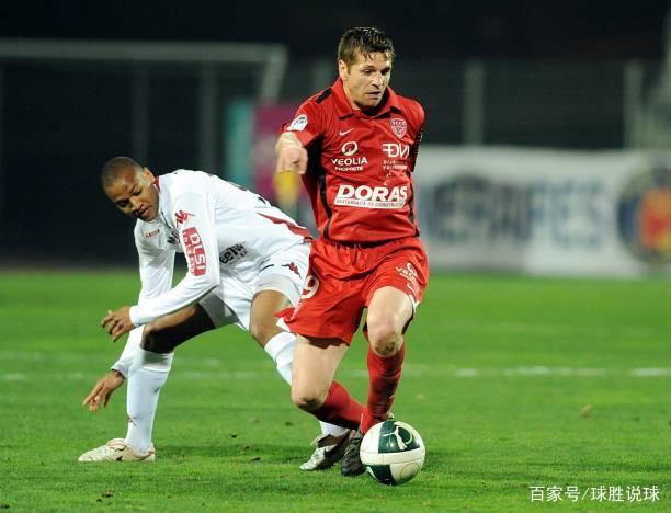 洛里昂对阵兰斯的比赛中遇到强大挑战 洛里昂对阵兰斯的比赛中遇到强大挑战