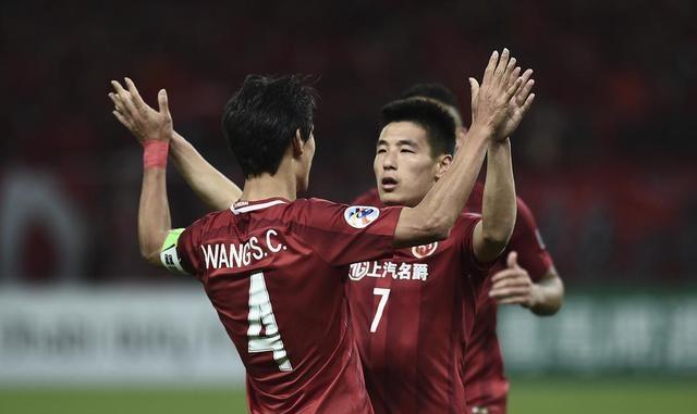 上港保持不败,稳坐争冠头把交椅的简单介绍 上港保持不败,稳坐争冠头把交椅的简单介绍