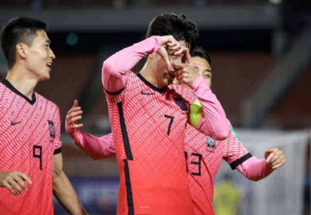 韩国队轻取葡萄牙队,马龙扛起全队 韩国队轻取葡萄牙队,马龙扛起全队