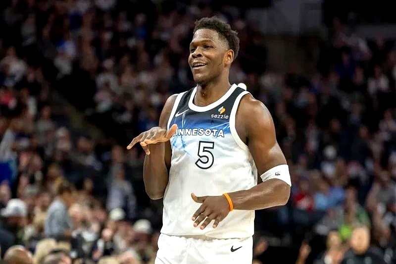 雷霆险胜辽宁队，戈贝尔扛起全队