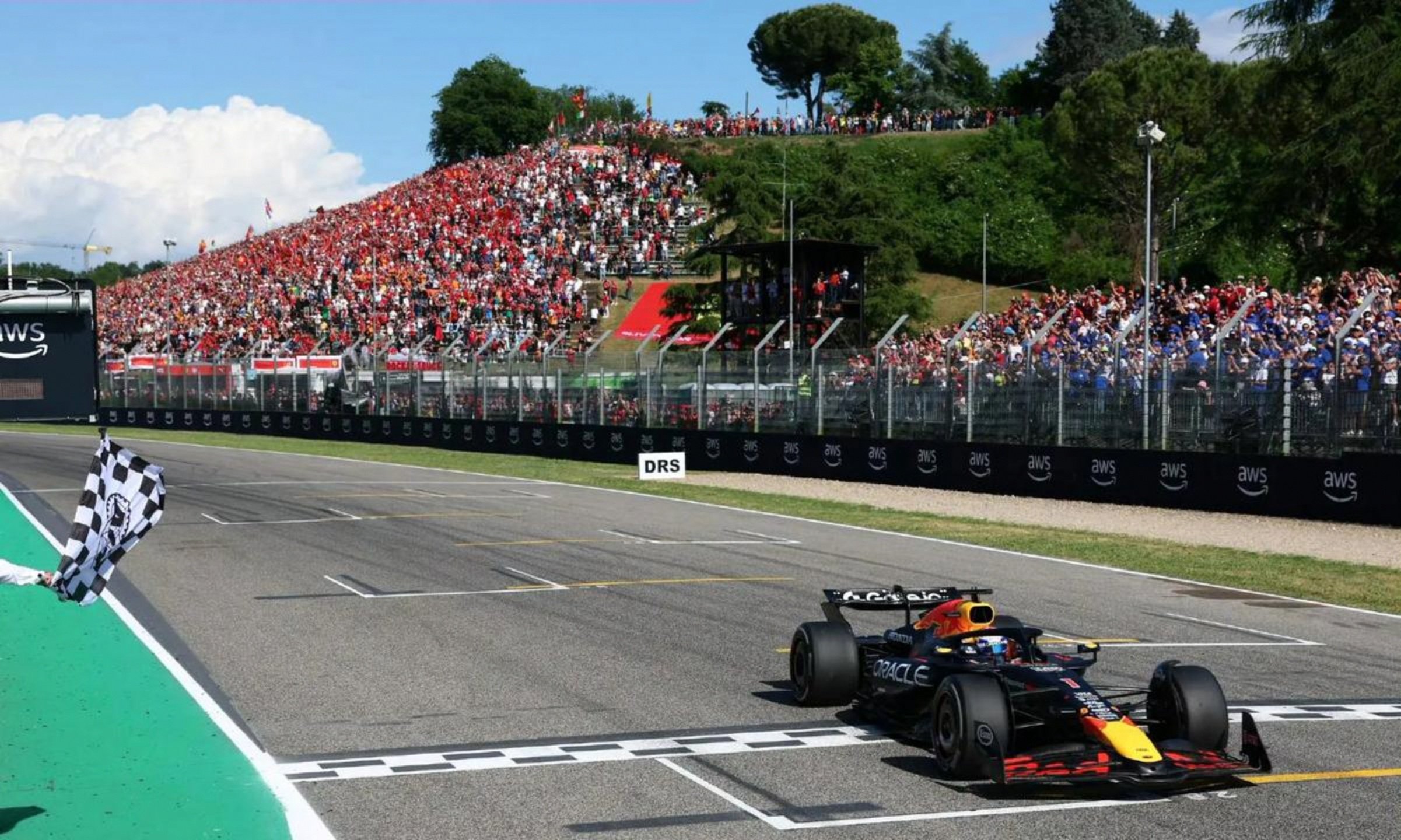 梅赛德斯逆转红牛二队,勒克莱尔统治全场的简单介绍 梅赛德斯逆转红牛二队,勒克莱尔统治全场的简单介绍