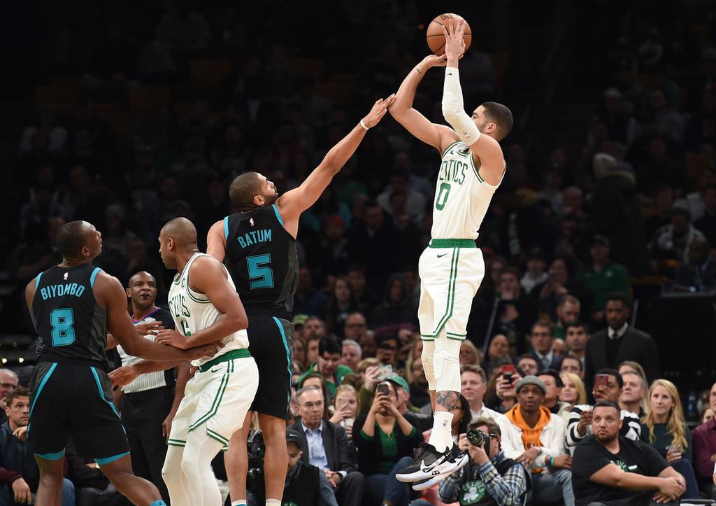 北京队完胜广东队，欧文刷新纪录